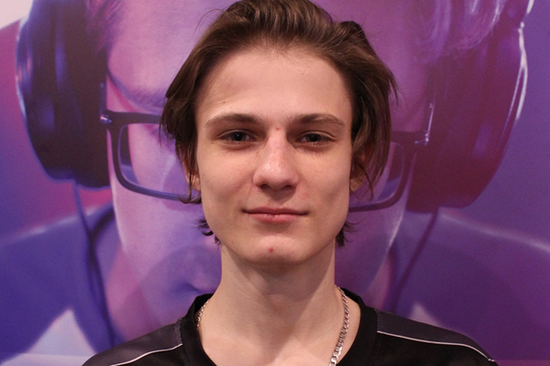 蔡徐坤与顶流合作引爆网络热潮